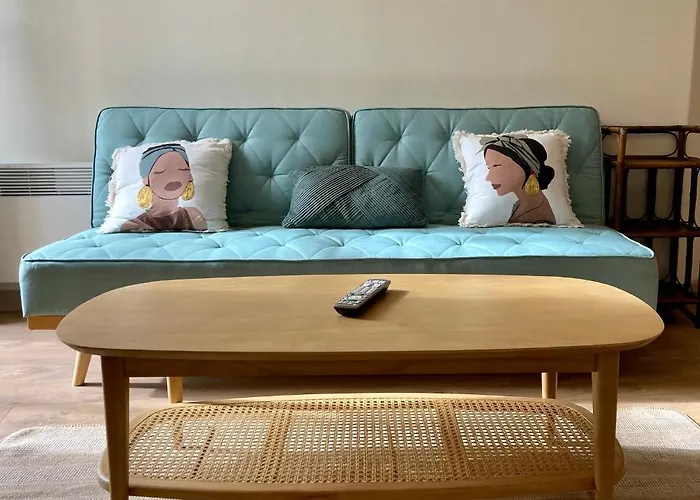 Au Coeur Des Remparts De Guerande: Pour 4